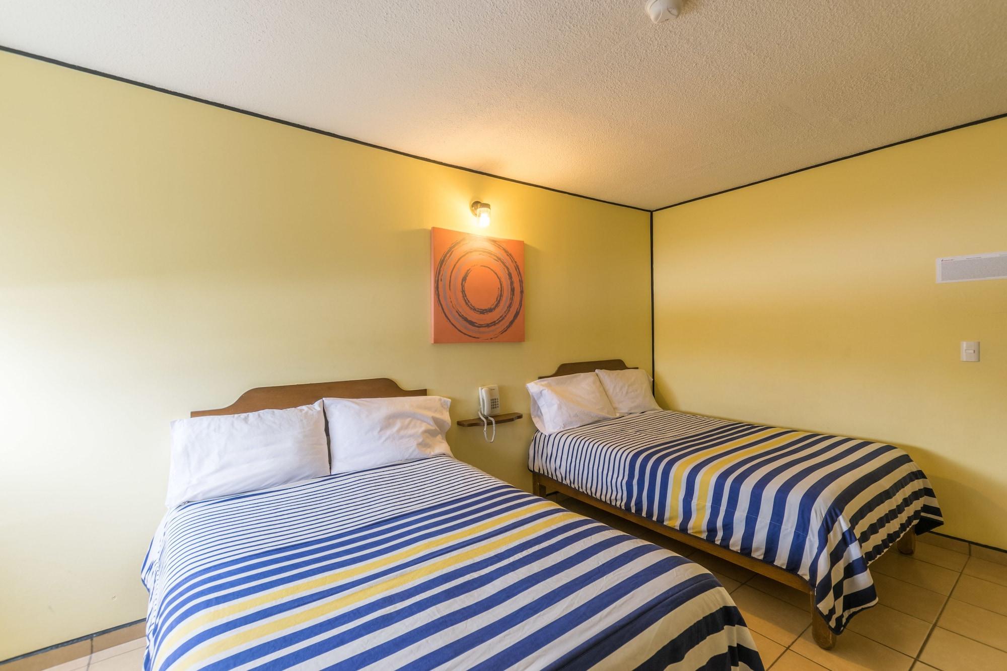 Hotel Mateos 1215 Leon Luaran gambar