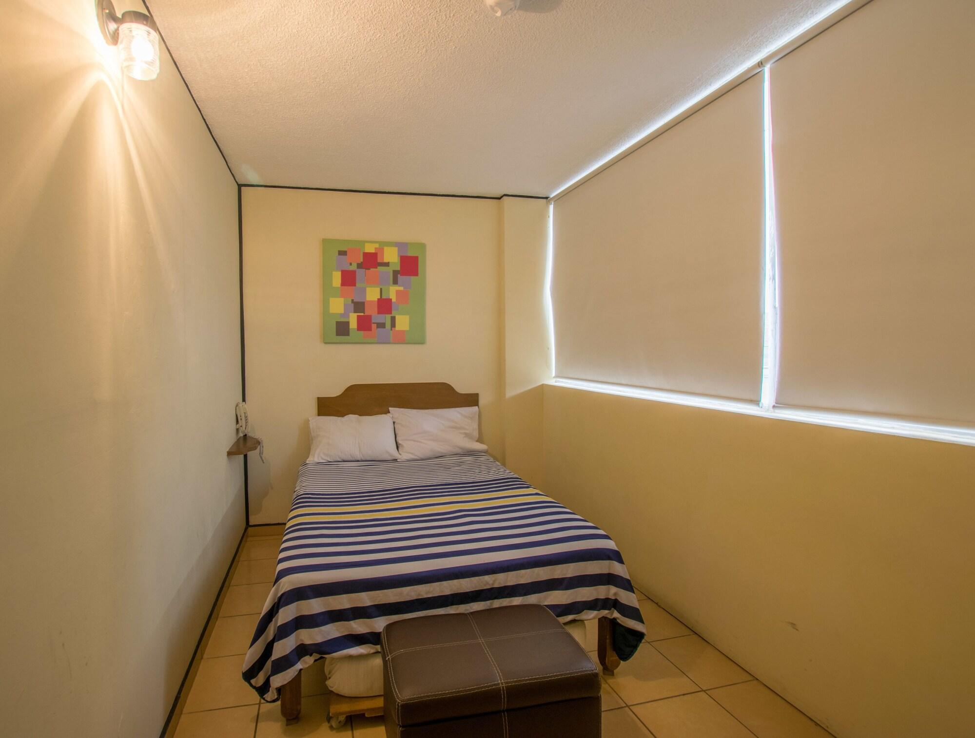Hotel Mateos 1215 Leon Luaran gambar
