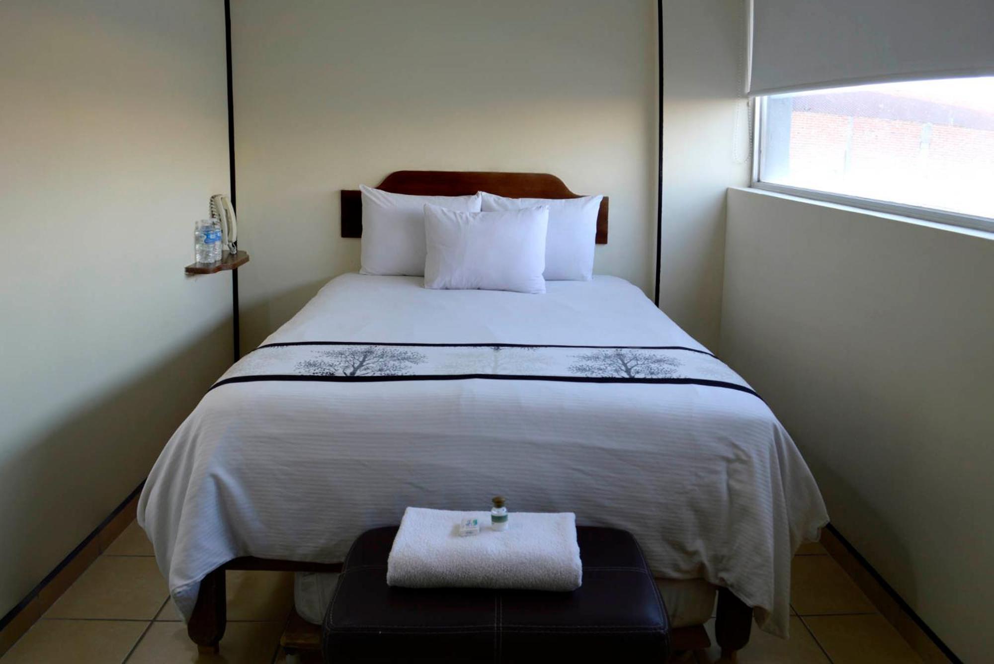 Hotel Mateos 1215 Leon Luaran gambar