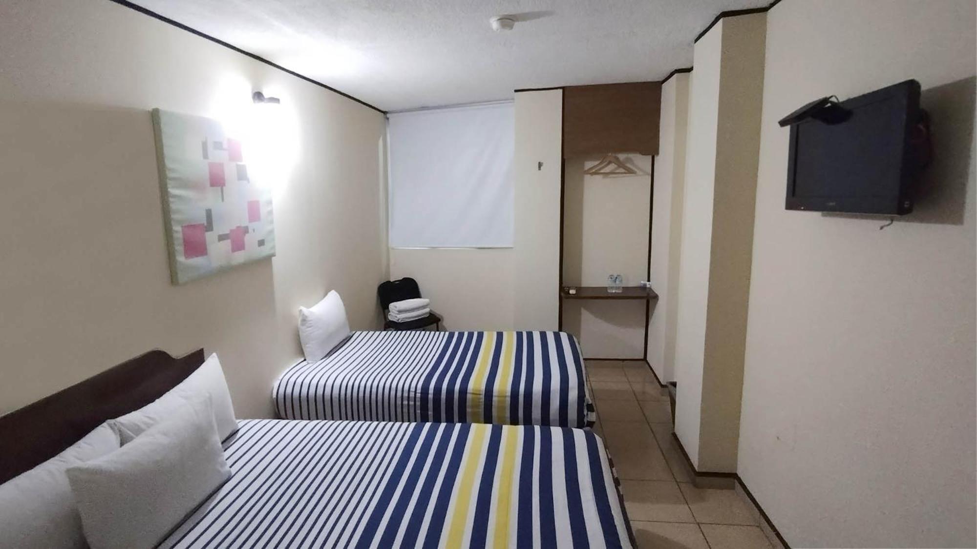 Hotel Mateos 1215 Leon Luaran gambar